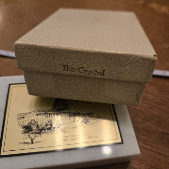 United States Capital Building Paper Weight Marble with Metal plate,  vintage - Picture 7 of 7